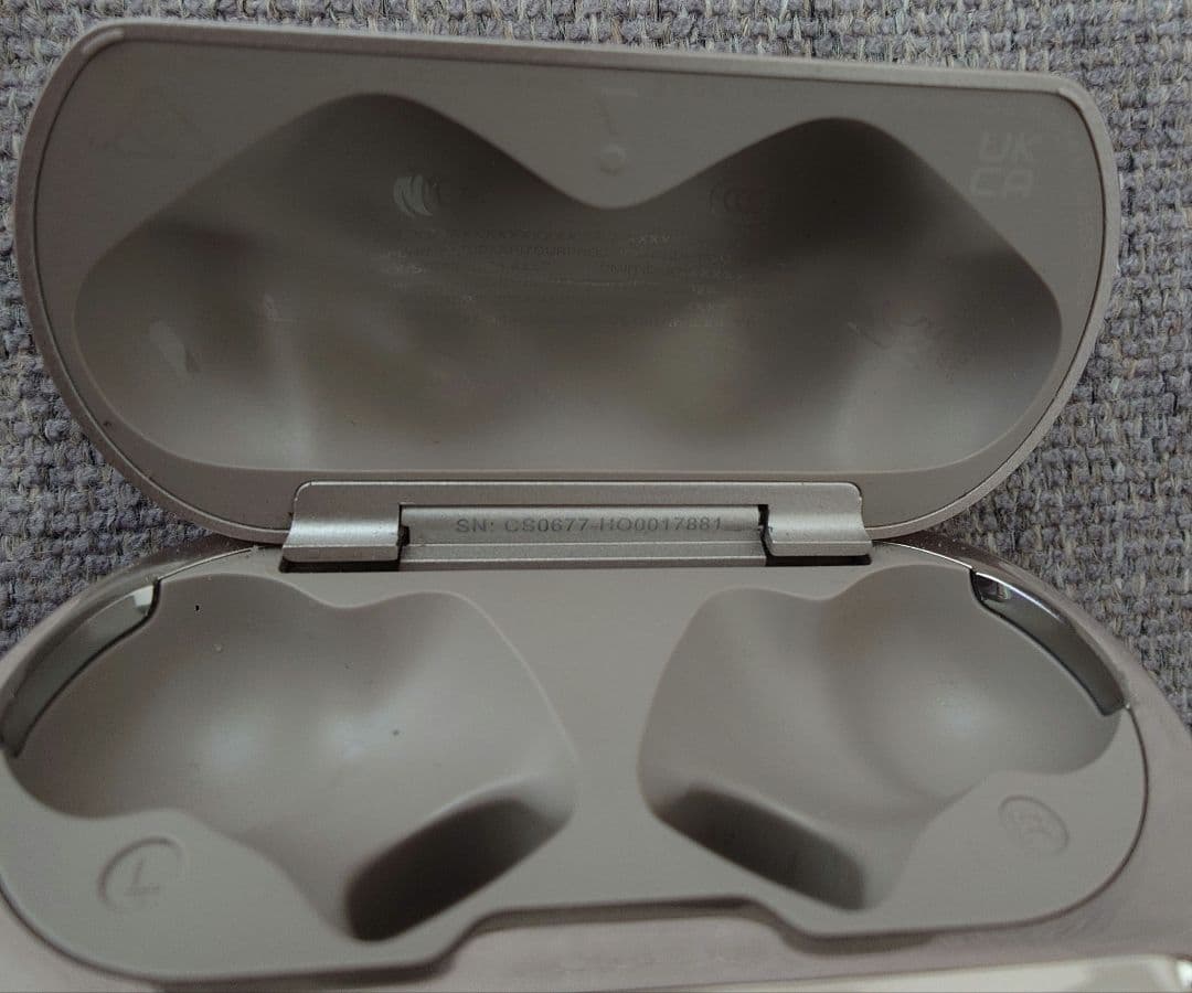 JBL TOUR PRO 3 ラテ