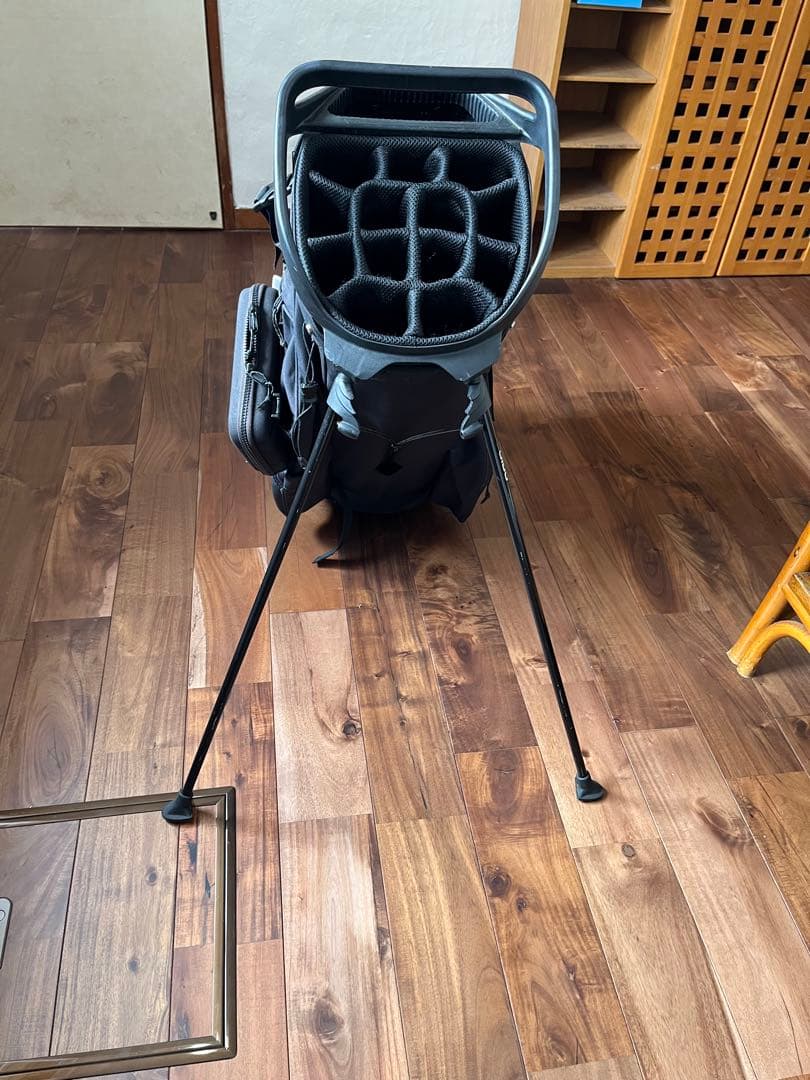 OGIO ブラック キャディバッグ スタンド付き