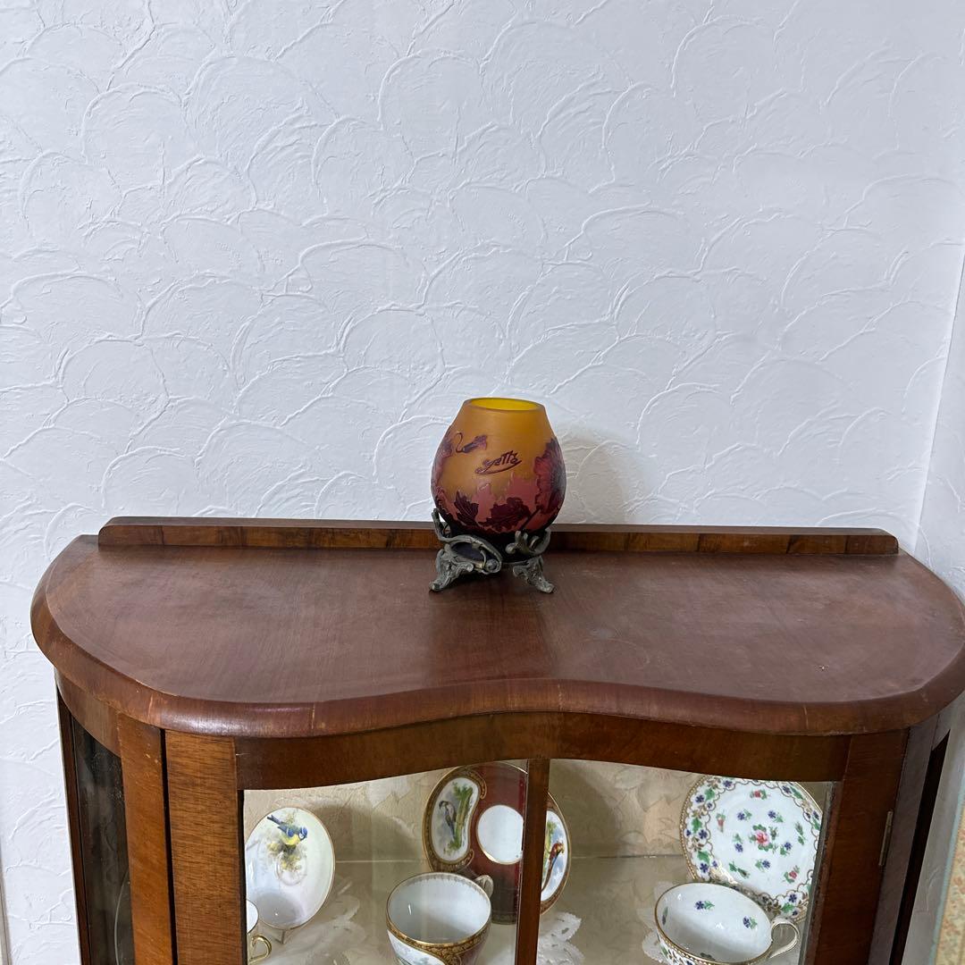 アンティーク　木製ガラスキャビネット 3段