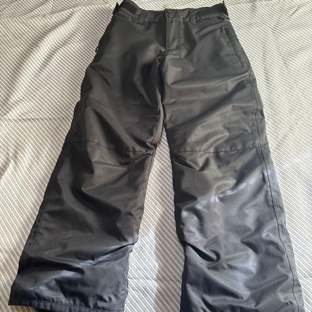 【送料無料】【美品】【上下セット】ビラボンスノーボードウェア　140 ㌢　スキー