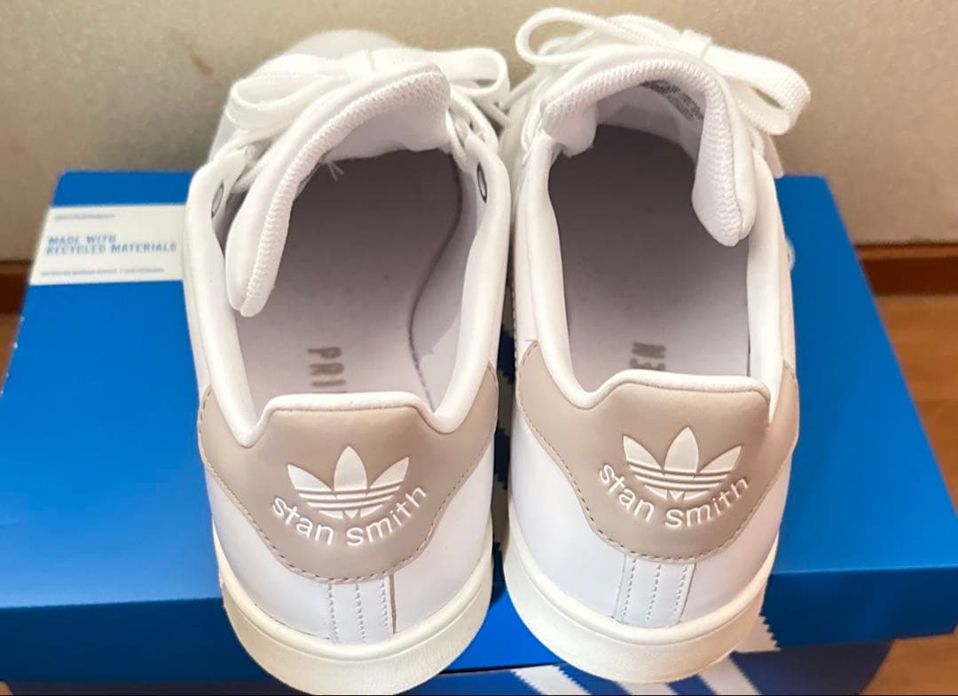 新品未使用品adidas スタンスミスGX8849 23.5 グレー