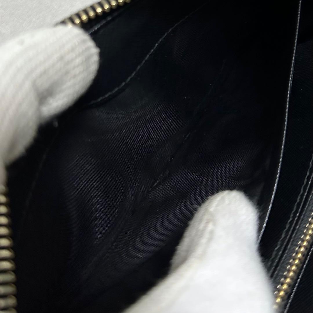 PRADA プラダ　長財布　ラウンドファスナー　ゴールドロゴ　サフィアーノレザー