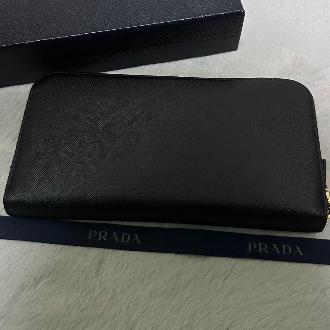 PRADA プラダ　長財布　ラウンドファスナー　ゴールドロゴ　サフィアーノレザー