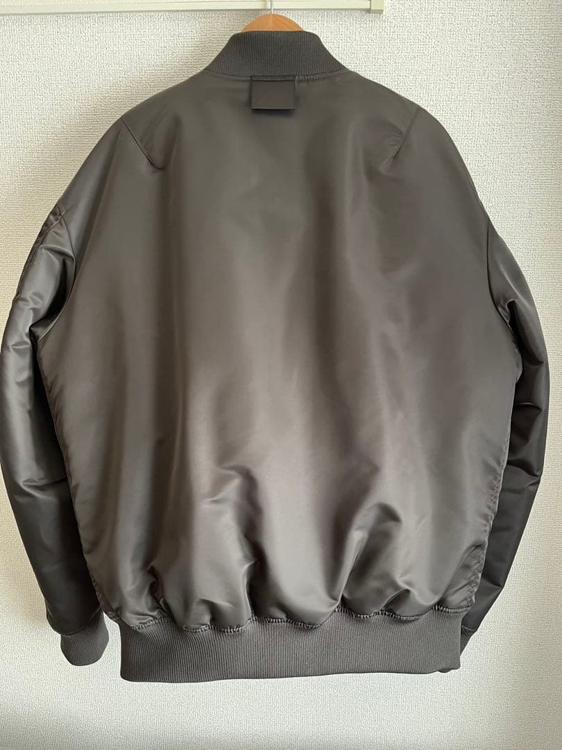 UNIQLO＋J コラボ　ハイブリッドダウンMA-1ブルゾン(ダークグリーン)