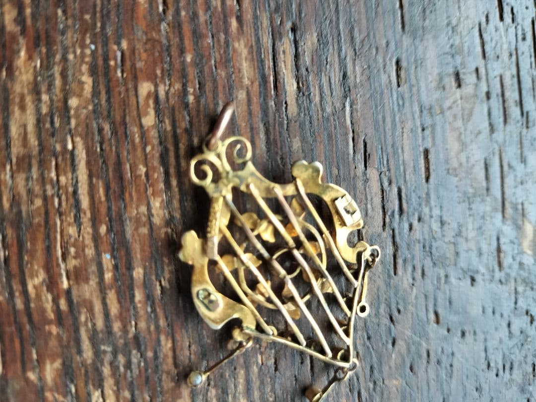 イギリスアンティークシードパールのペンダントヘッド