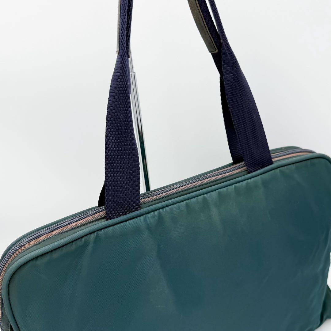 正規品 PRADA ナイロントートバッグ 三角プレート ビジネス 軽量 カーキ