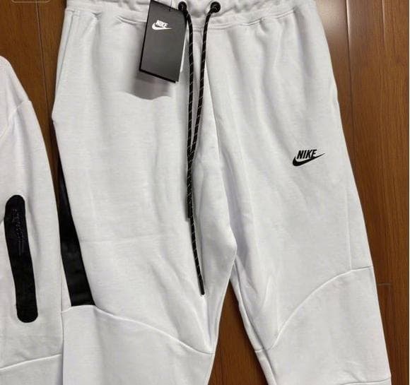 Nike ジャージ上下セット ホワイト　Mサイズ