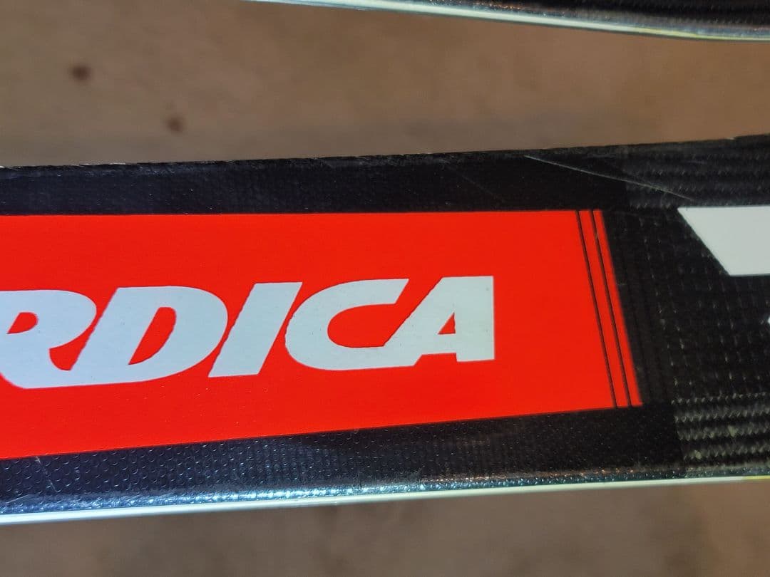 【使用5回のみ】NORDICA DOBERMANN SLR 160cm