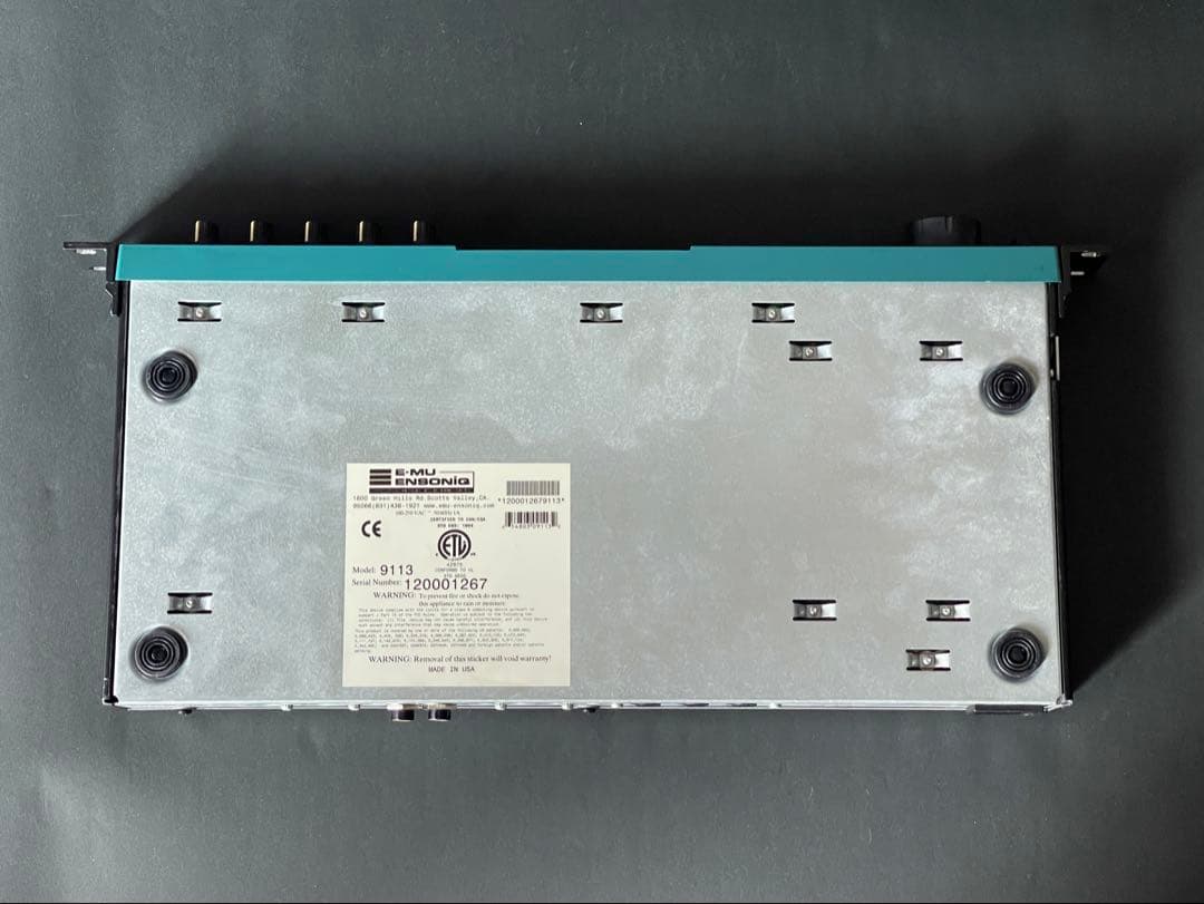 鍵盤楽器 E-MU Planet Earth 64-Voice Sound Module