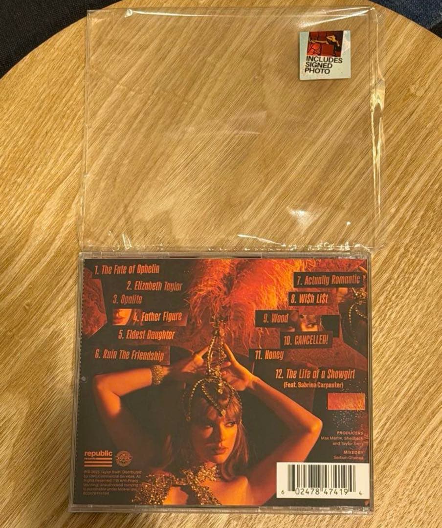 THE LIFE OF A SHOWGIRL CDサインPHOTO4②