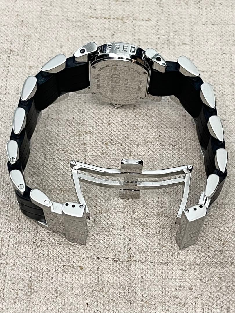 フレッド FRED ムーブワン クォーツ シルバー FD012110