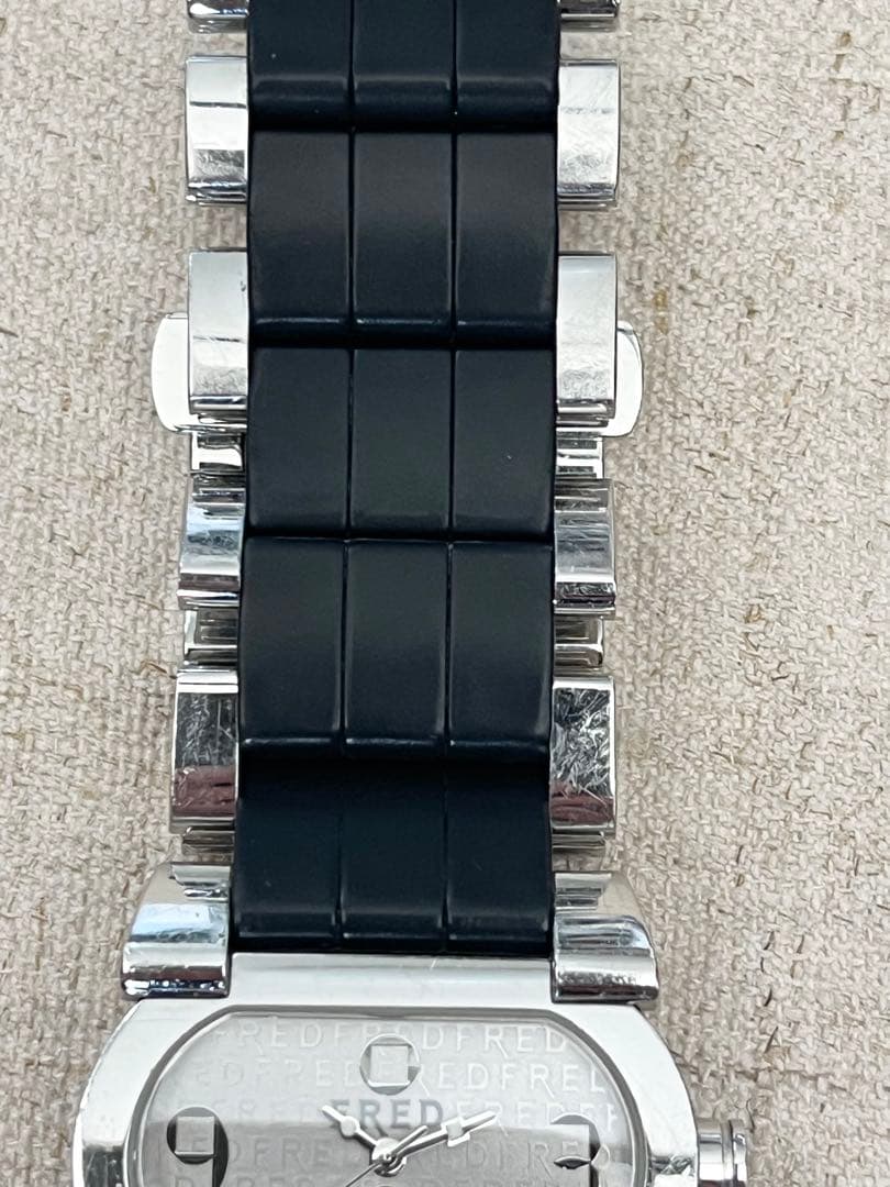 フレッド FRED ムーブワン クォーツ シルバー FD012110