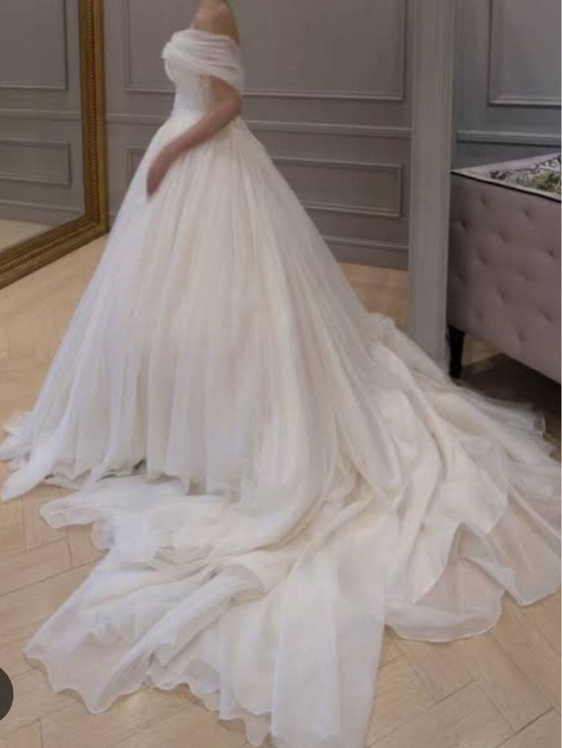 【最終セール‼️総額40万円！！】タカミブライダル　ベルダム ウェディングドレス