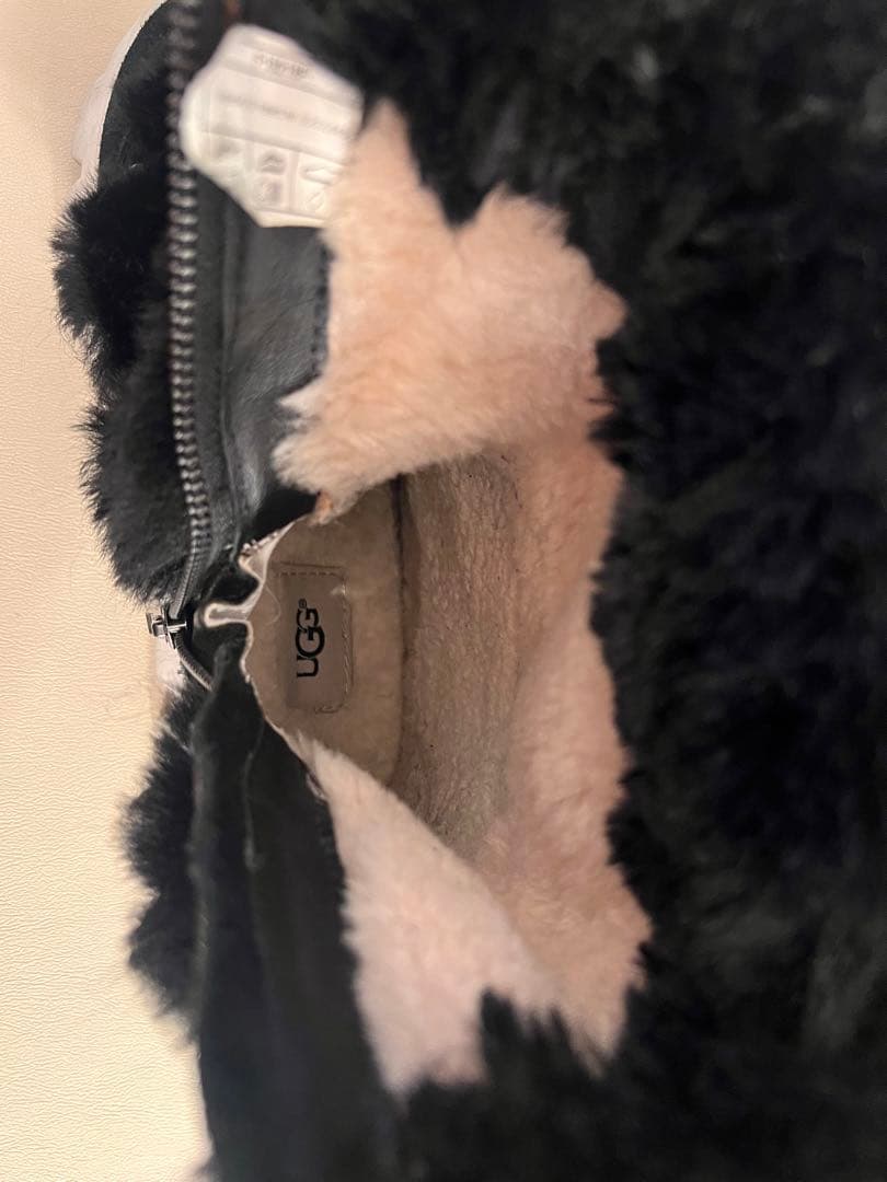 plum☆様　UGG ボアブーツ 24 24.5 ブラック ファー 防寒 防水