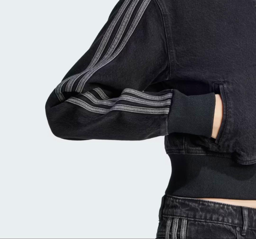 adidas アディカラー　デニムトラックトップ