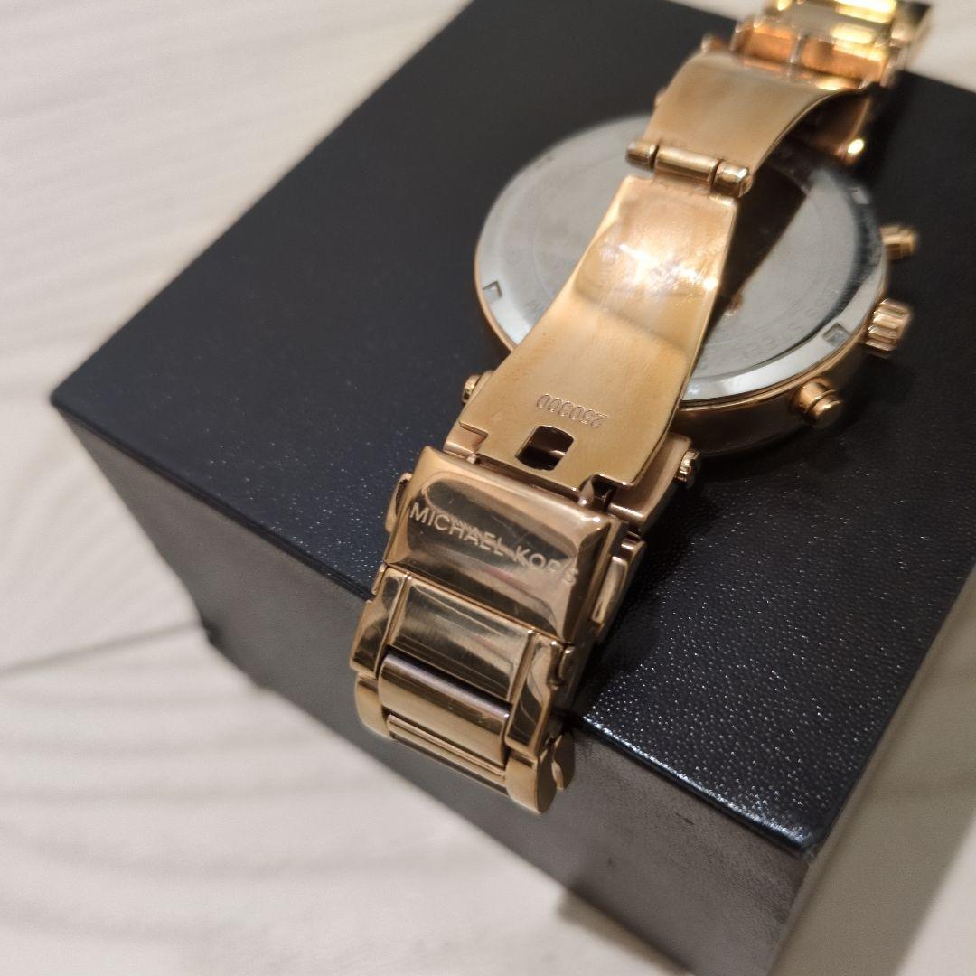 マイケルコースクロノグラフ クリスタル装飾ウォッチ（型番：MK6282）