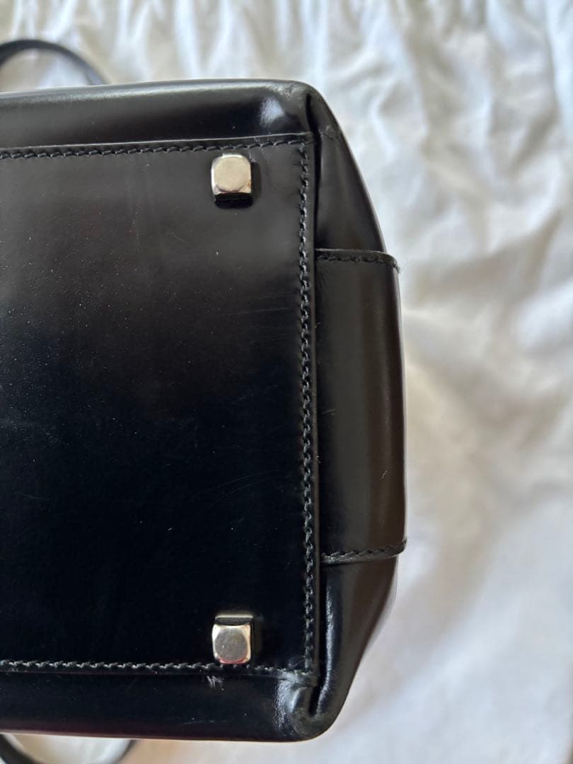 【フェラガモ】皮革ビジネスバッグ