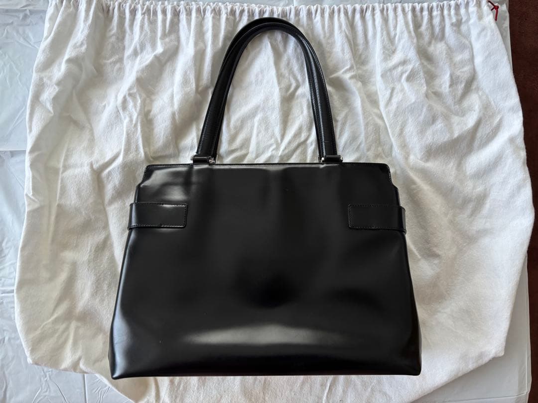 【フェラガモ】皮革ビジネスバッグ