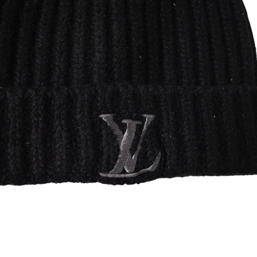 【美品】ルイヴィトン　LVビーニーオンリー　ブラック ニット帽　ニットキャップ
