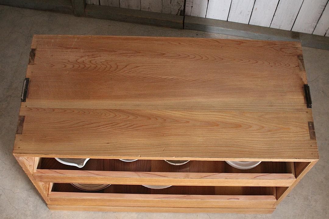 古い木製の引き出し　2段　食器棚　シャツケース　収納棚　チェスト　古家具