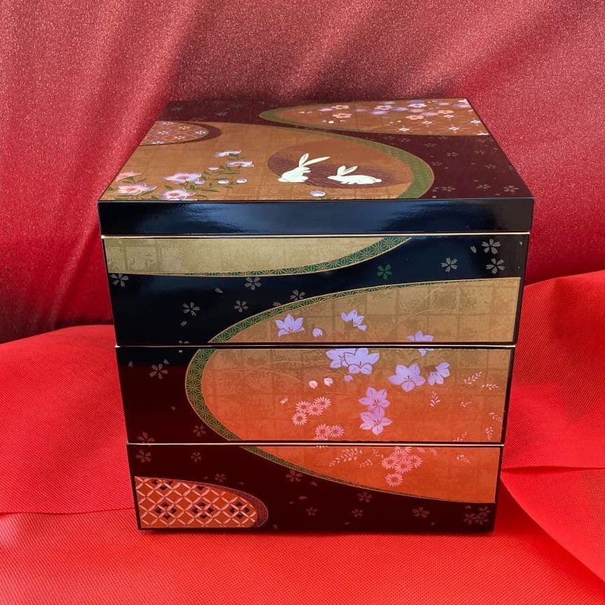 重箱三段重箱うさぎ花　値下げ￥11000