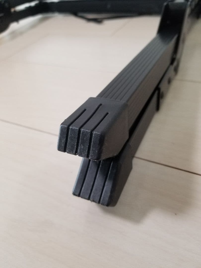 クーラースタンド　サイドテーブル　オンウェー　ブラックキャンプ