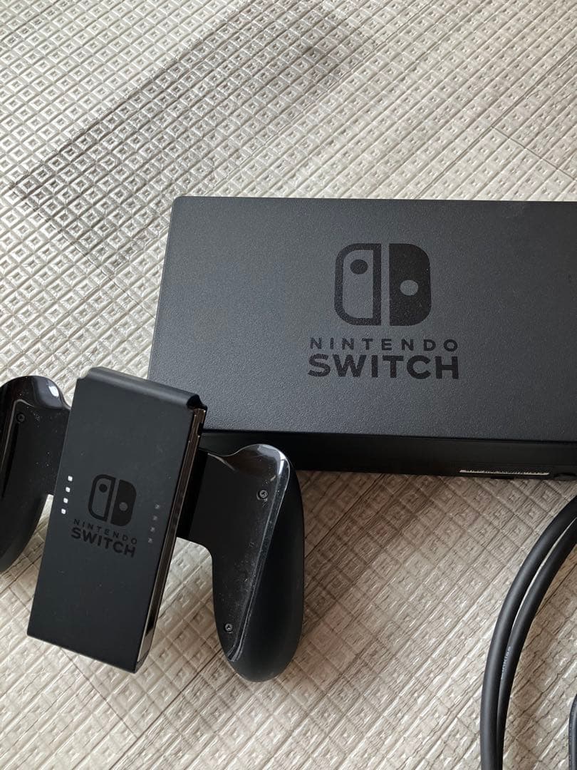 Nintendo Switch 本体　ネオンブルー/レッド 本体 保護シール付き