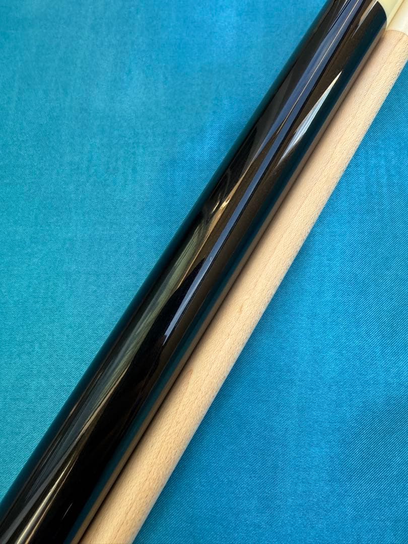 Predator Aspire ビリヤードキュー