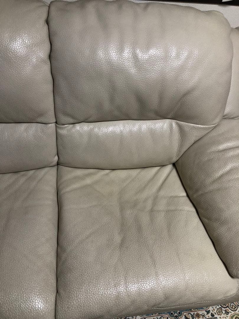 【IDC 大塚家具】3人掛け　本革ソファ　アイボリー