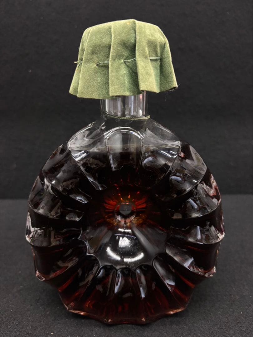 【 REMY MARTIN セントークリスタル 】ブランデー 700ml