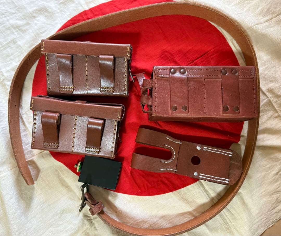 オイル缶付 日本軍弾薬盒,剣刺,帯革★兵士個人装備セット★B級品の複製品です★