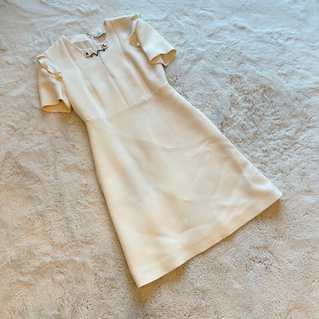 【良品】 FENDI ノーカラー半袖ワンピース チェーン ベージュ シルク混