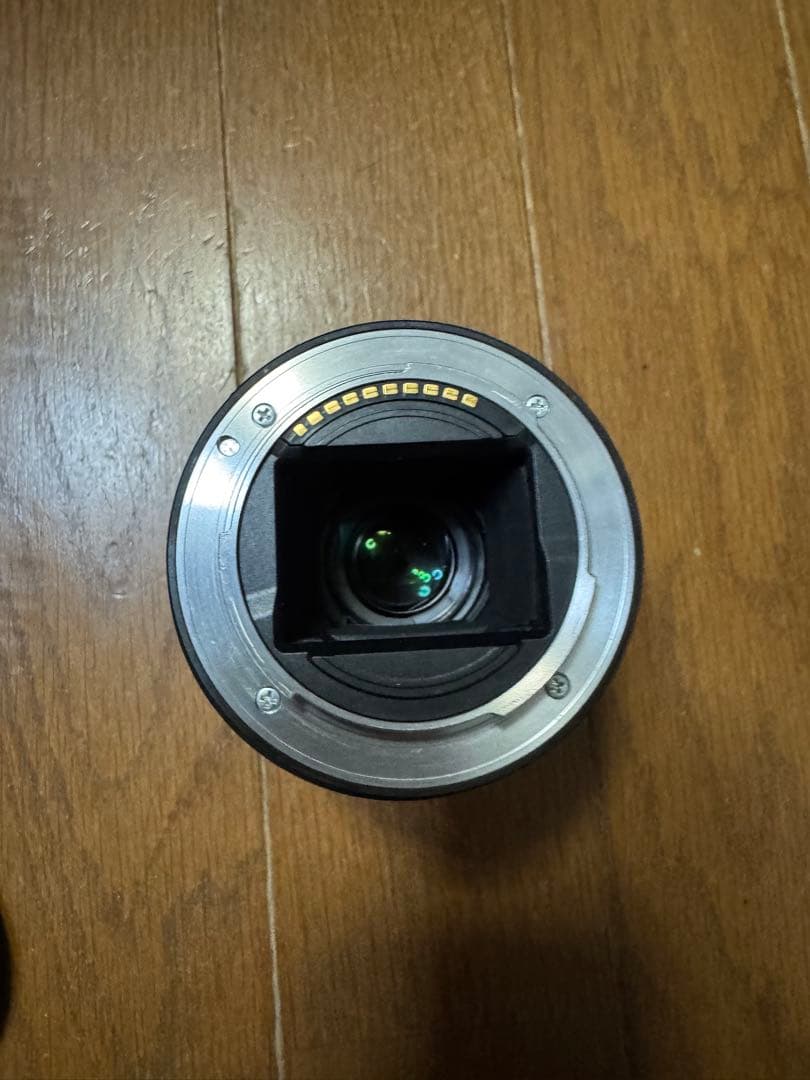 SONY FE 28-70mm F3.5-5.6 OSS ズームレンズ