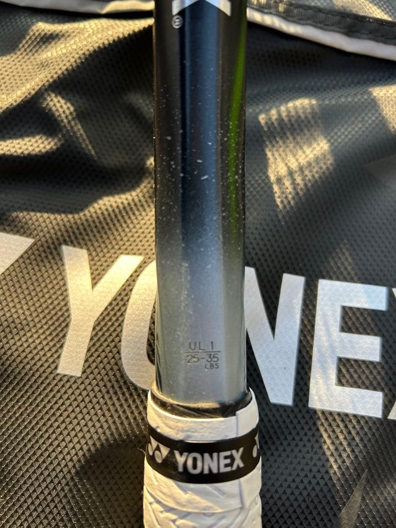 【極美品】YONEX VOLTRAGE 8V テニスラケット