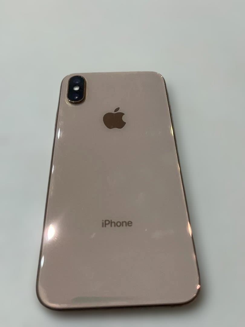 iPhone XSゴールド 64GB　バッテリー残量76％　画面にヒビあり