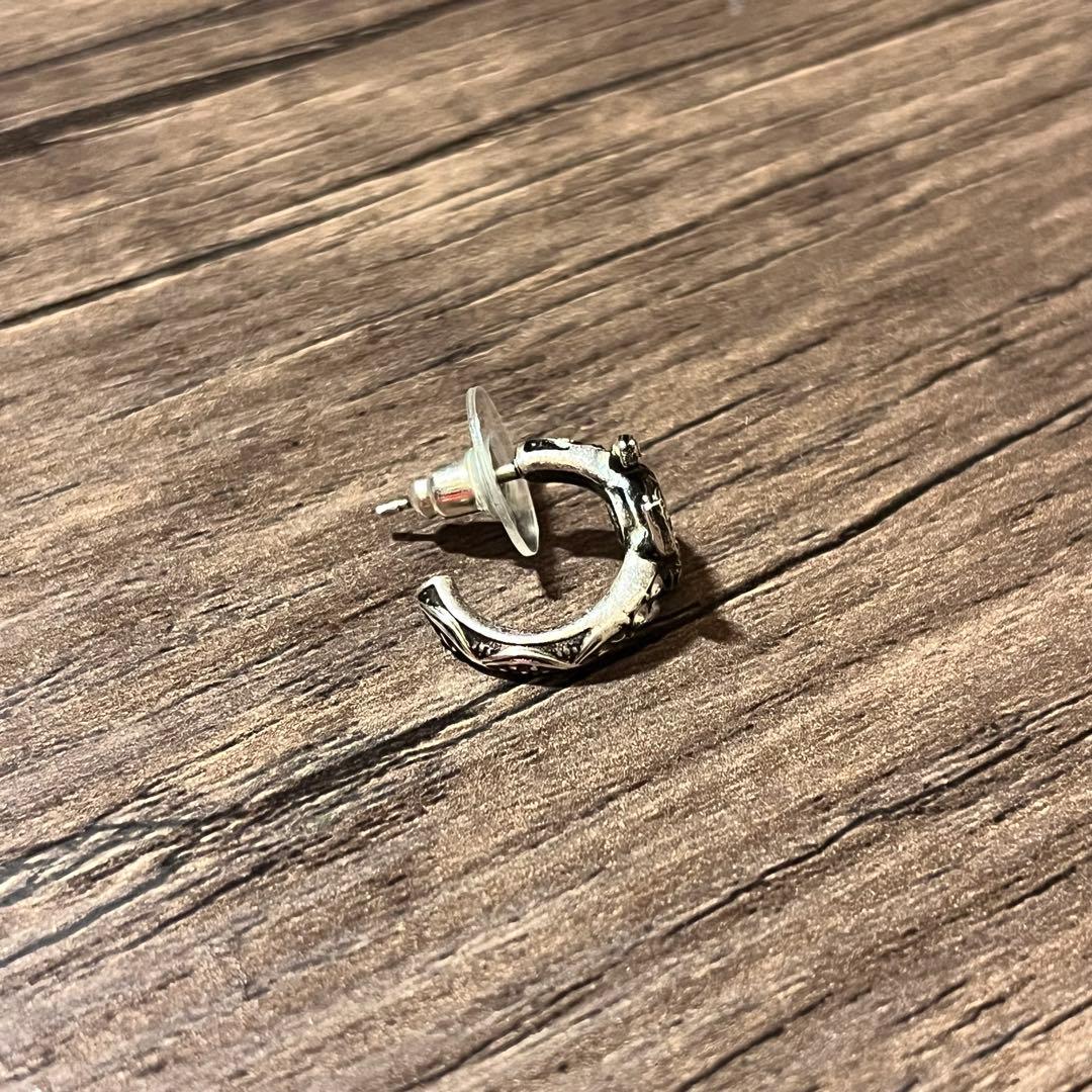 CHANEL ロゴデザイン 片耳用スタッドピアス