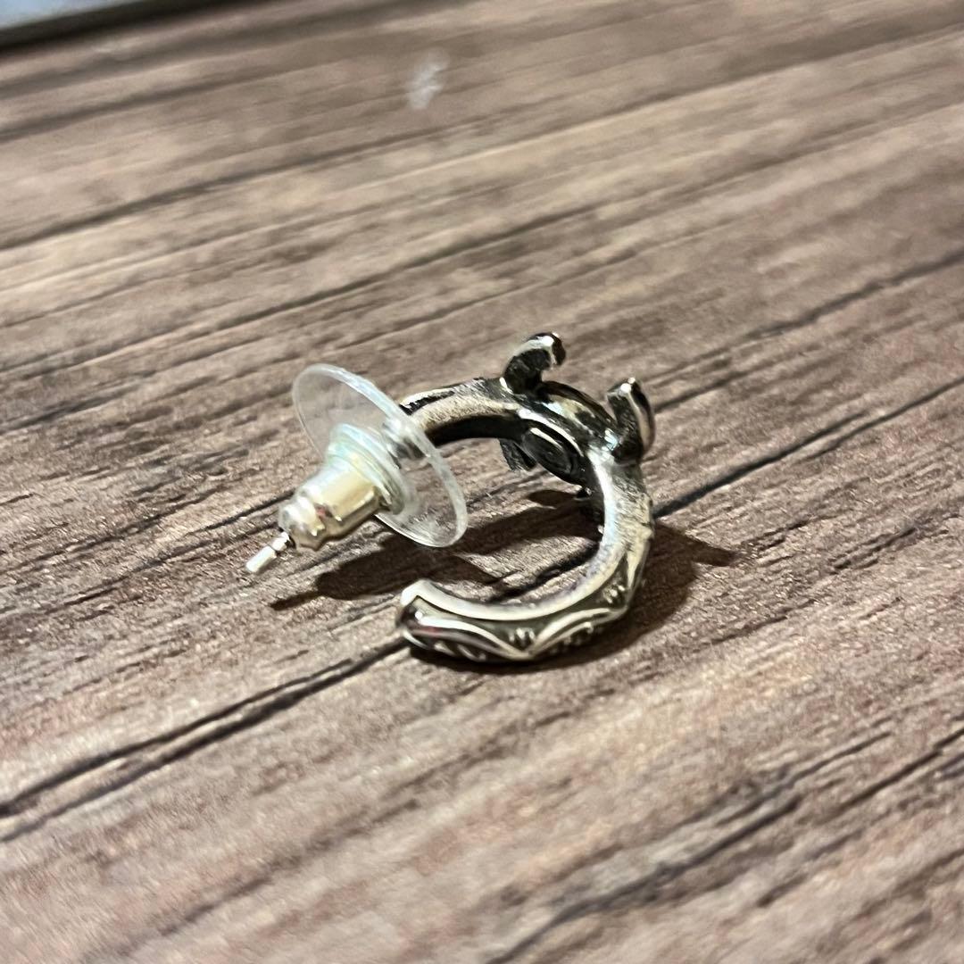 CHANEL ロゴデザイン 片耳用スタッドピアス