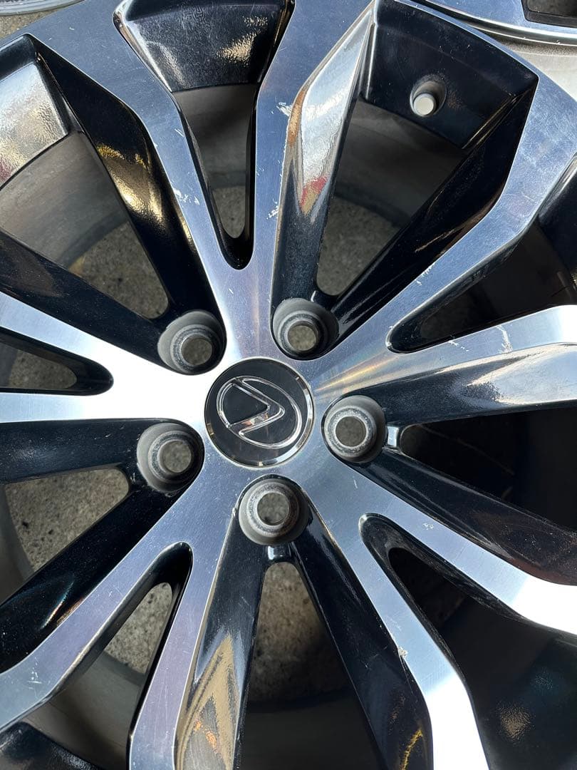 ナッキー ①LEXUS NX Fスポーツ 純正18インチアルミ、2本