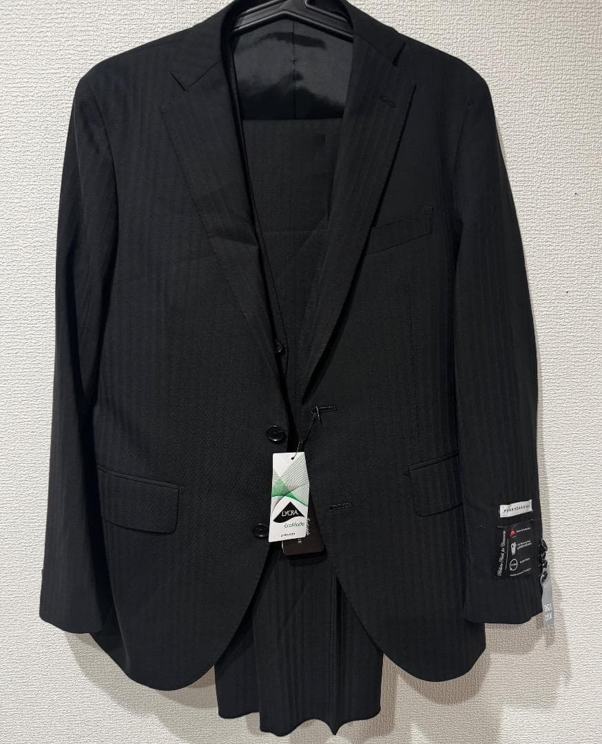 ユニバーサルランゲージ スリーピーススーツ 165-6DROP 0630433