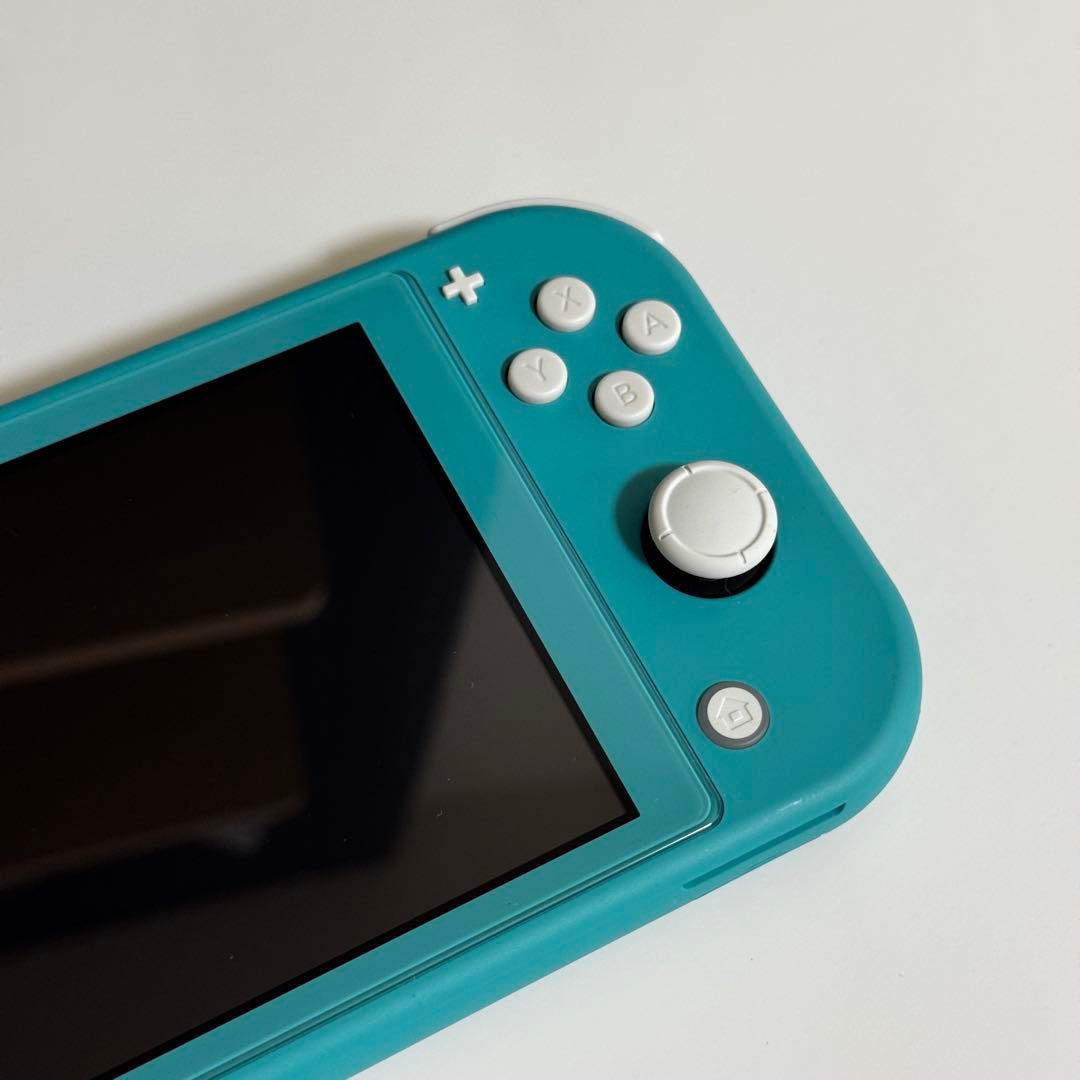 Nintendo Switch light ターコイズブルー　スイッチライト