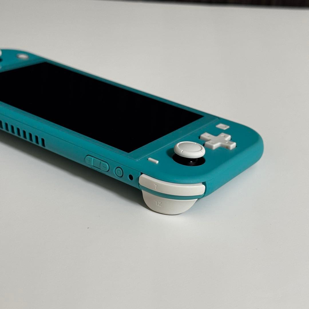 Nintendo Switch light ターコイズブルー　スイッチライト