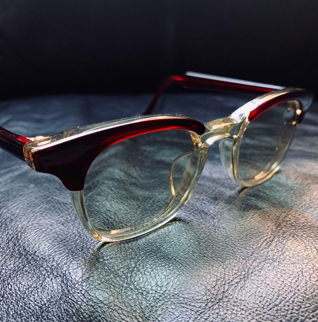 白山眼鏡「POST 」　ボルドー&キハク色の色気立つコンビフレーム