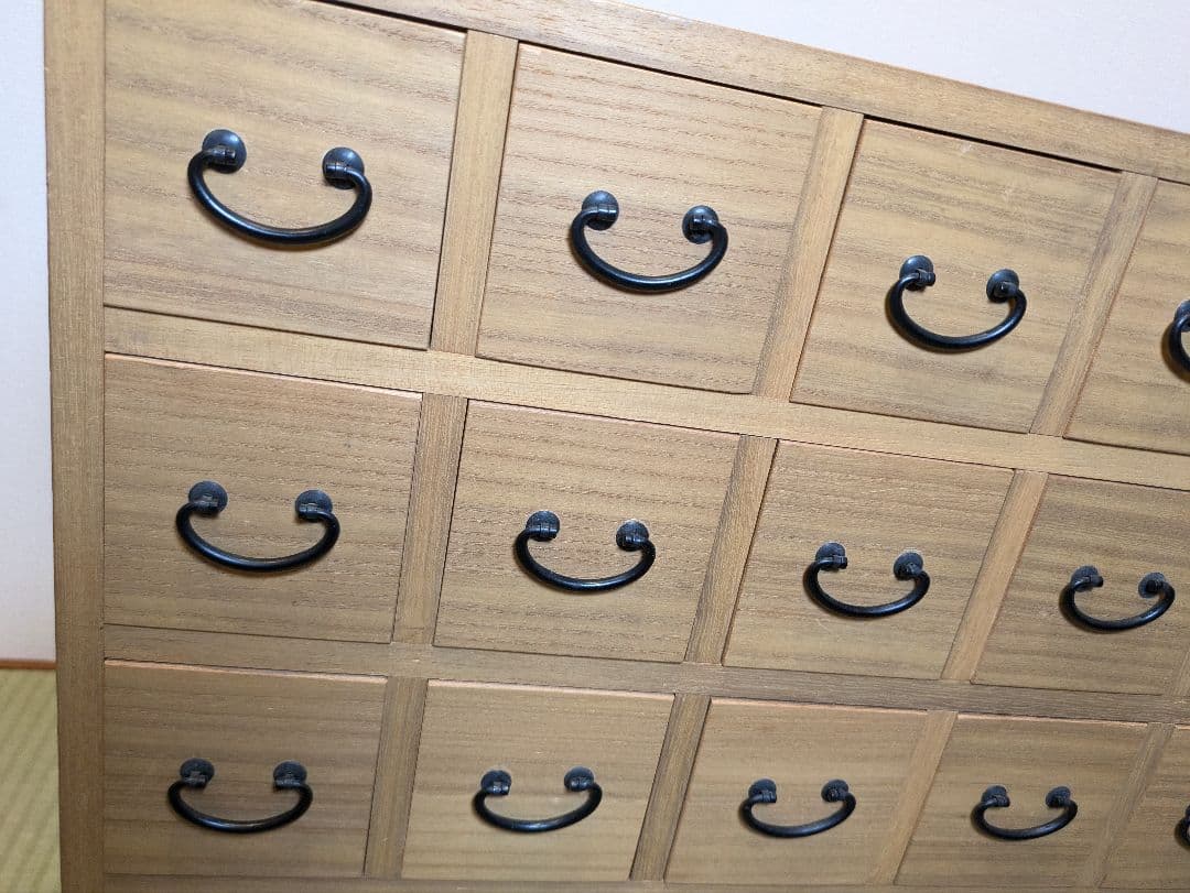 薬箪笥 収納棚 昭和 レトロ 桐材 25杯 多段