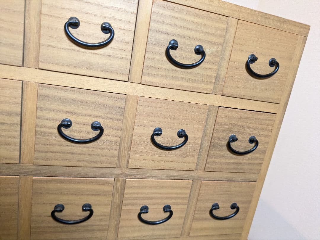 薬箪笥 収納棚 昭和 レトロ 桐材 25杯 多段