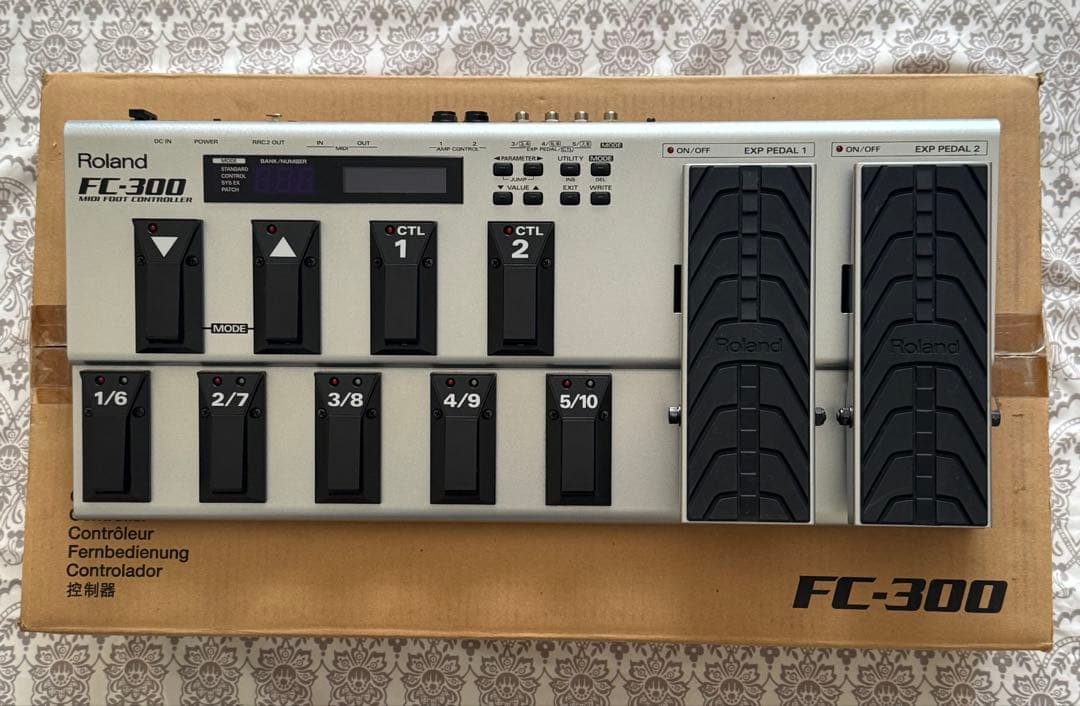ローランド FC-300(美品) 専用箱・取扱説明書 付属