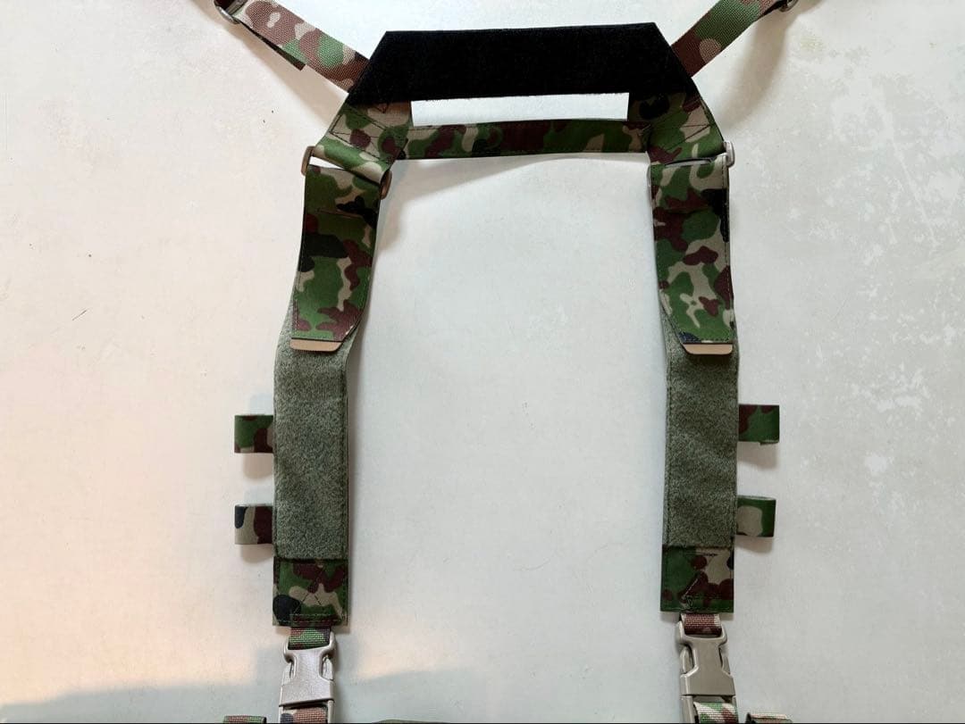 【個人制作】　チェストリグ　陸自迷彩