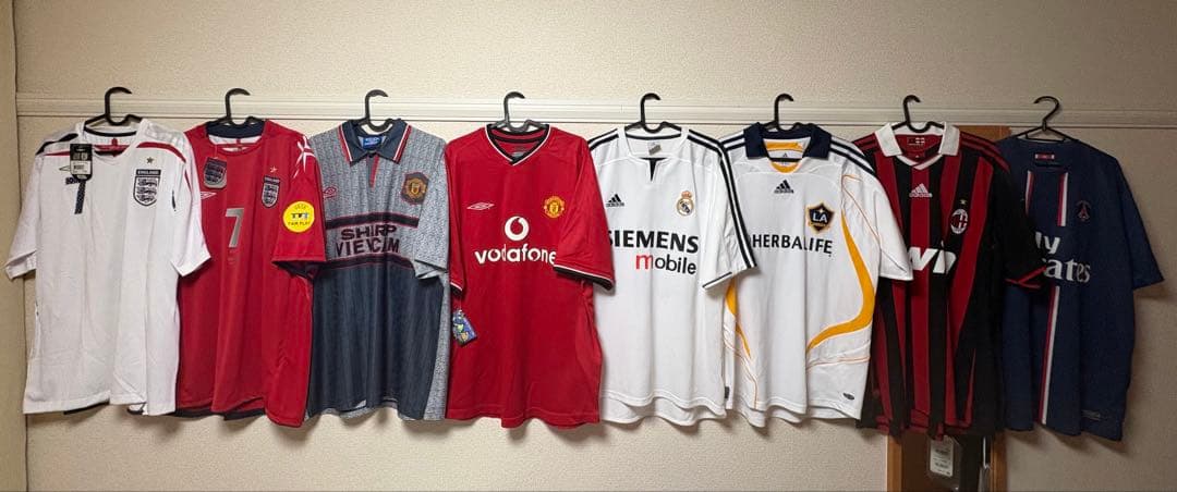 【完全正規品】 ベッカム歴代ユニ8枚 95/96-12/13英代表タグ付証明書有