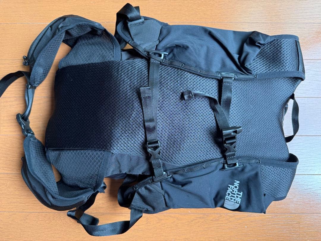 ノースフェイス　アイビス16 ザック NM62397 16L 現行品 美品