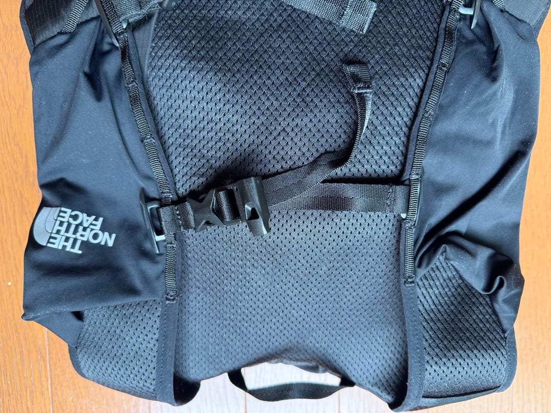 ノースフェイス　アイビス16 ザック NM62397 16L 現行品 美品