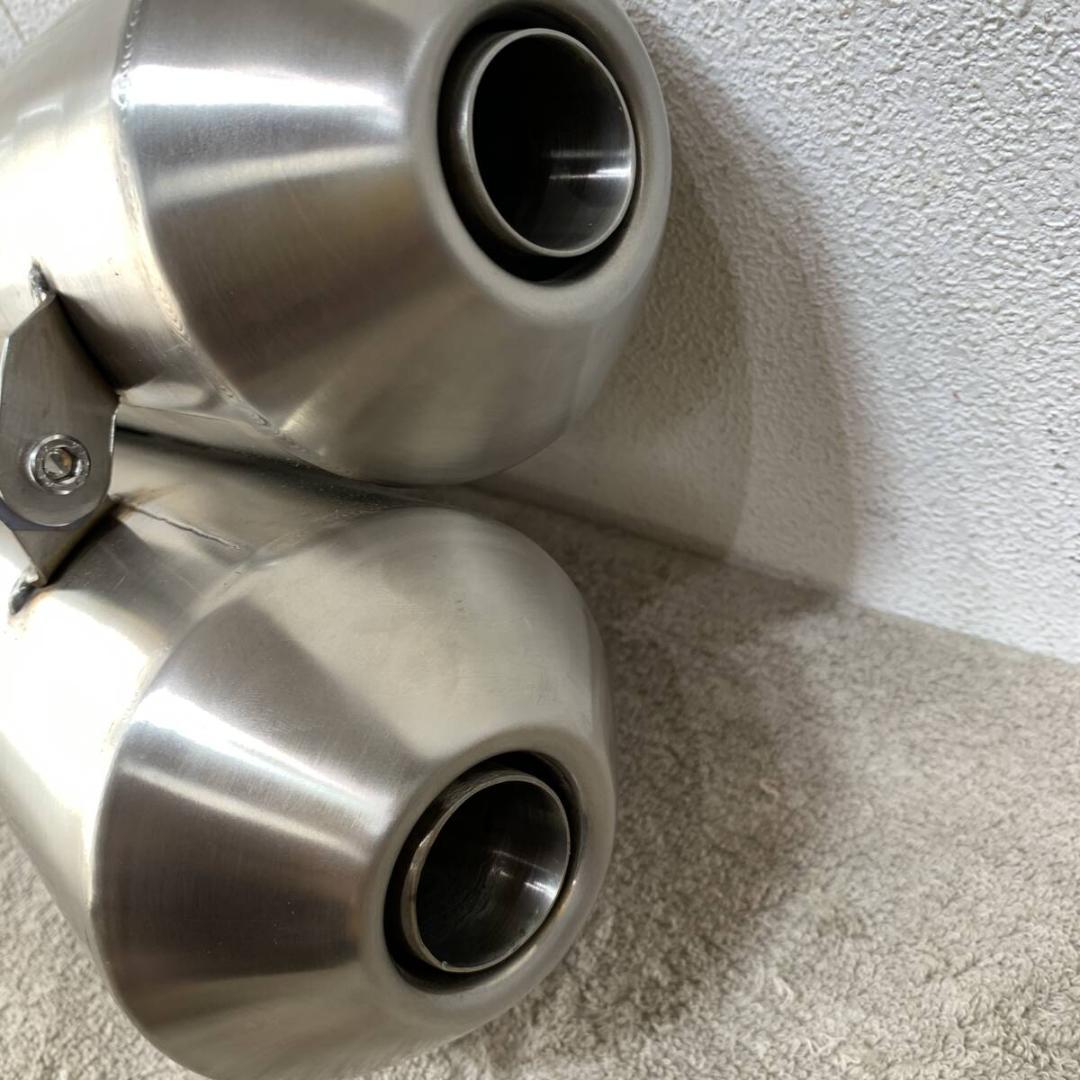 トライアンフ 　バイク　ストリート　純正　サイレンサーマフラーXZ4025